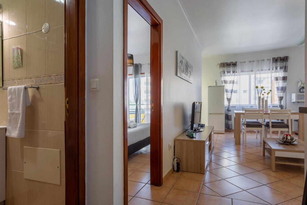 Light & Comfy Apartment W/ Pool & Balcony By Lovelystay Portimão Dış mekan fotoğraf